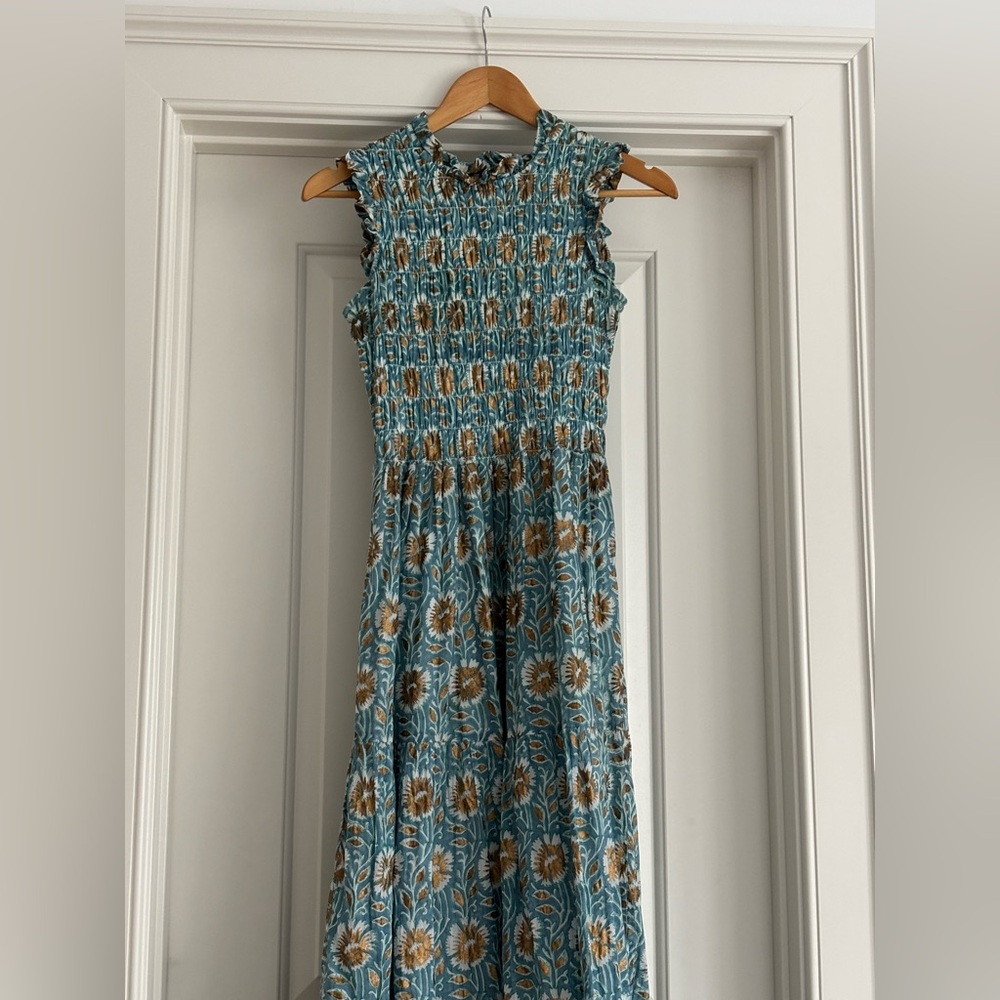 SIZE XS MAXI DRESS